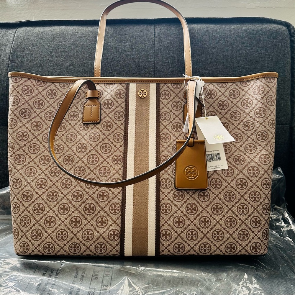 SALE!🎉NWT 🏷️ Authentic Tory Burch Coated Canvass T Monogram Tote Bag